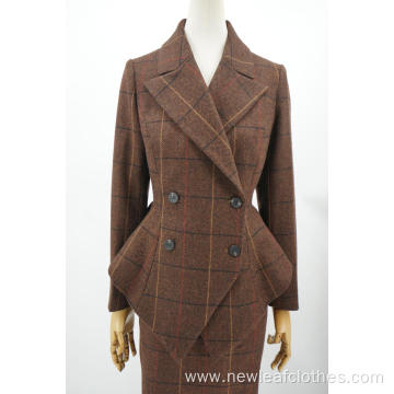 ladies coat four button front pocket